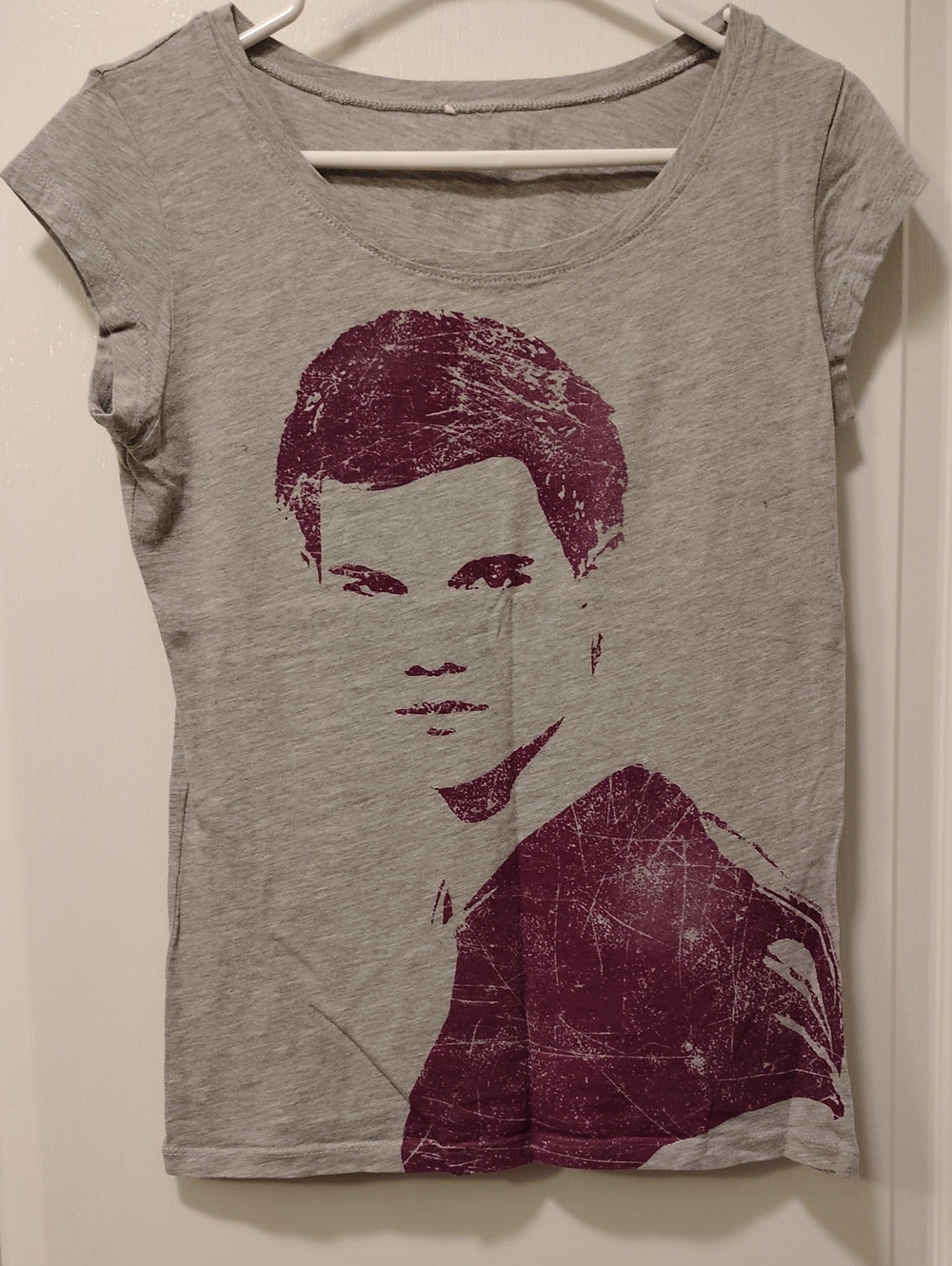 Gray Graphic Tee with Maroon Print